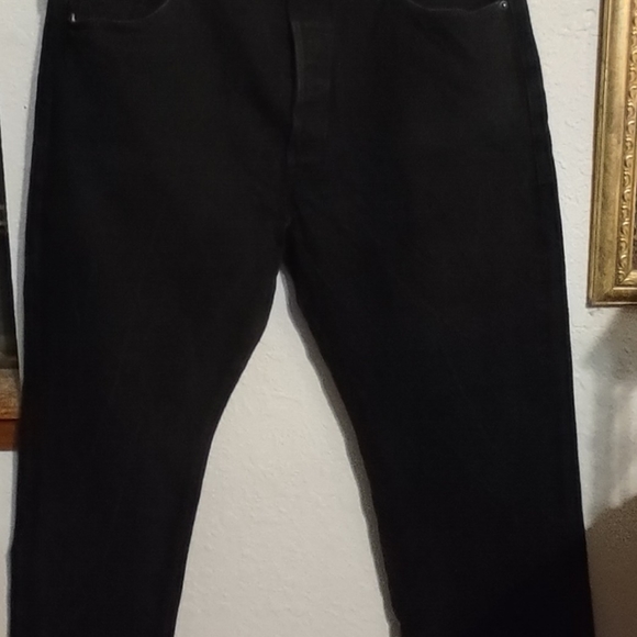 Levi's 501 Men's Black Denim Jeans size 40 x 30 Button Fly - Picture 2 of 5